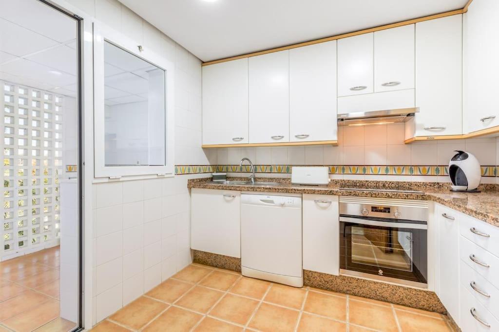 Luxuary Beachside 3Br Apartment ! Estepona Exterior foto