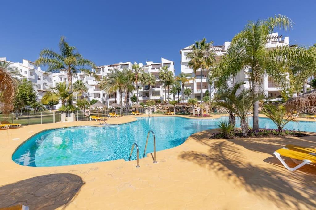 Luxuary Beachside 3Br Apartment ! Estepona Exterior foto